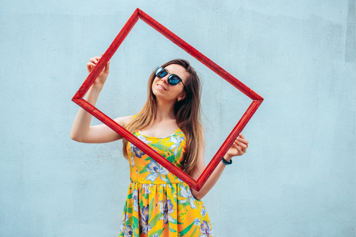 Selfie Frame, Top 5 reasons why you’ll need a selfie frame for your party