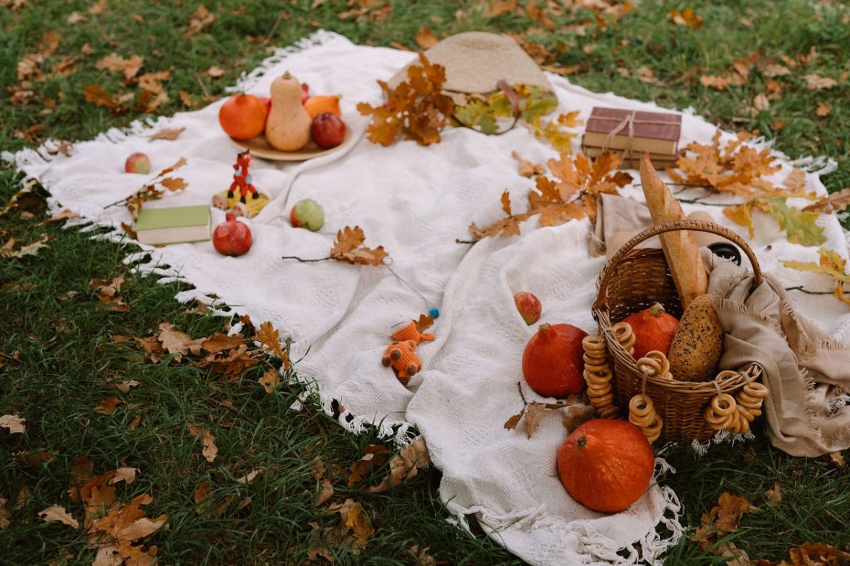 fall themed decorations, Fall Theme Decorations For Your Next Autumn Party