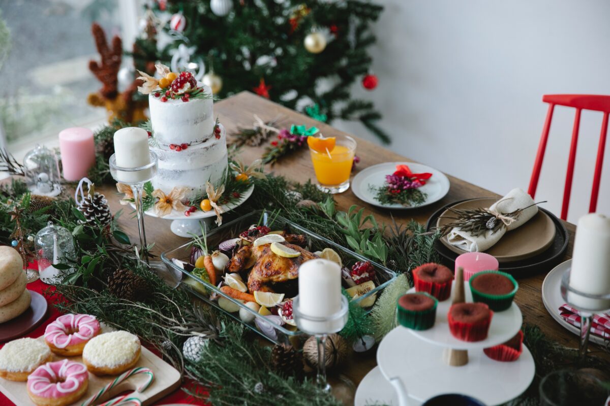 Christmas party table decorations, 18 Christmas Party Table Decorations To Impress Your Loved Ones